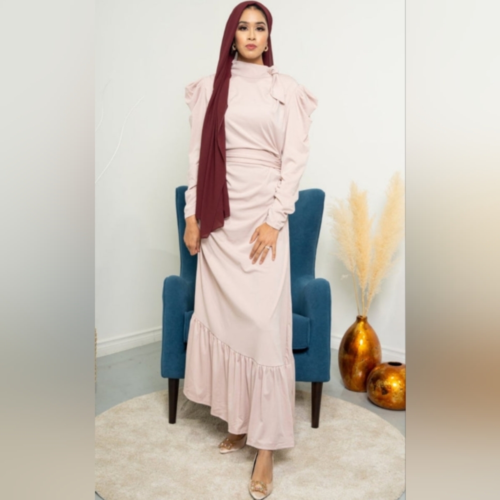 Elegant Blush Maxi Dress with Ruffle Hem
